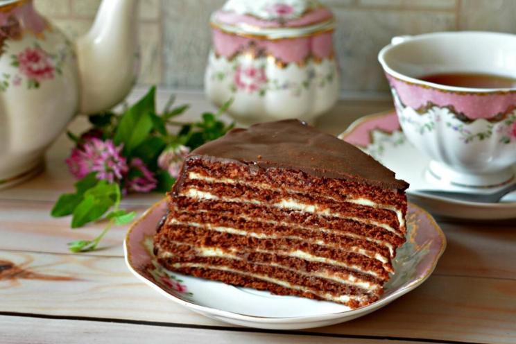 Decadent Chocolate & Honey Spartak Cake