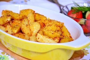 Herb and Garlic Oven-Baked Potatoes