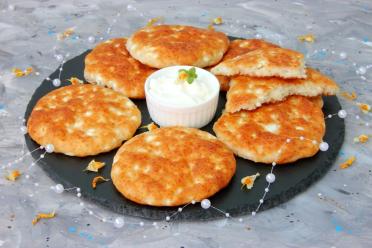 Oven-Baked Cottage Cheese Cakes