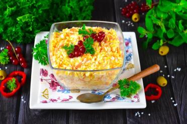 Cheesy Garlic Jewish Salad