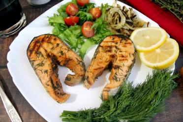 Healthy Grilled Chum Salmon Steaks