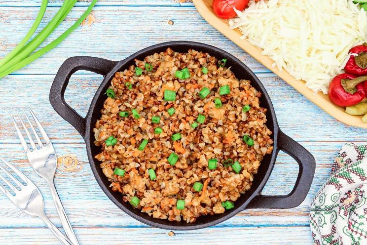 Juicy Buckwheat and Minced Meat Skillet Dinner Juicy Buckwheat and Minced Meat Skillet Dinner