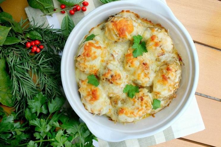 Cheesy Baked Potatoes with Mayonnaise