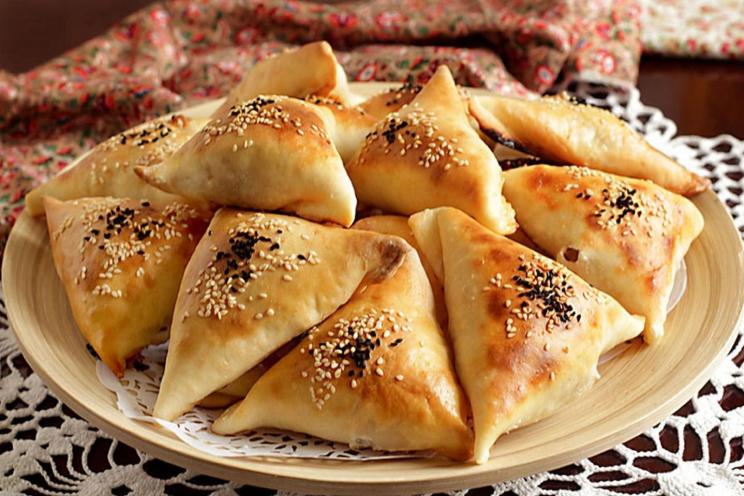 Oven-Baked Puff Pastry Samsa with Minced Meat Oven-Baked Puff Pastry Samsa with Minced Meat