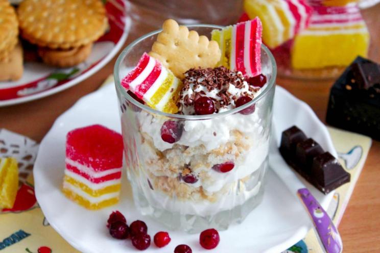 No-Bake Curd Dessert with Cookies No-Bake Curd Dessert with Cookies