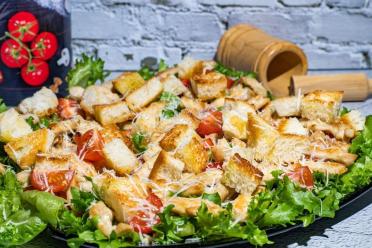 Chicken Caesar Salad with Cherry Tomatoes and Croutons