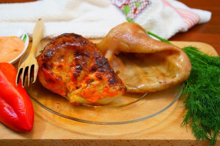 Crispy Baked Pig Ears: A Festive Delicacy