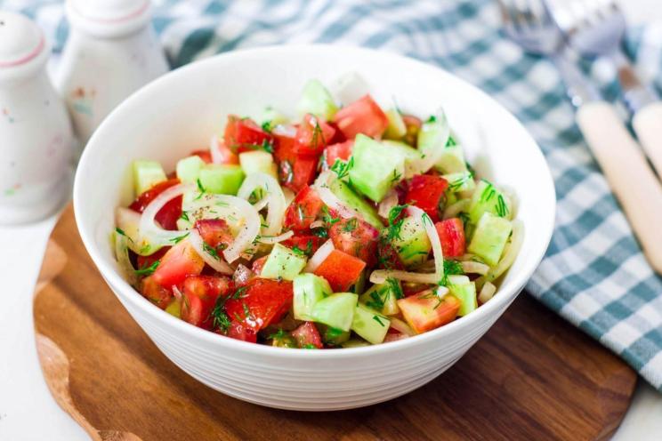 Refreshing Tomato, Cucumber & Onion Salad Refreshing Tomato, Cucumber & Onion Salad