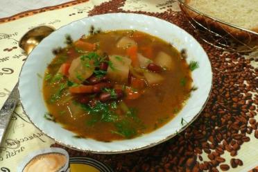 Hearty Vegetarian Bean Rassolnik Soup