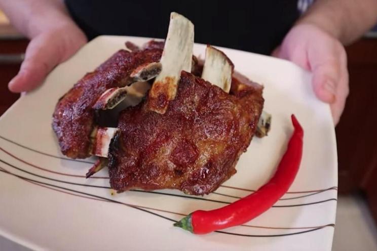 Oven-Baked Ginger Pork Ribs with Veggies Oven-Baked Ginger Pork Ribs with Veggies