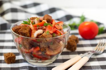 Quick and Tasty Bean and Tomato Salad