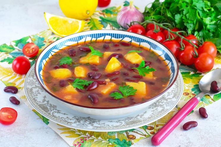 Quick & Tasty: Georgian Bean Soup Sheshamadi Quick & Tasty: Georgian Bean Soup Sheshamadi