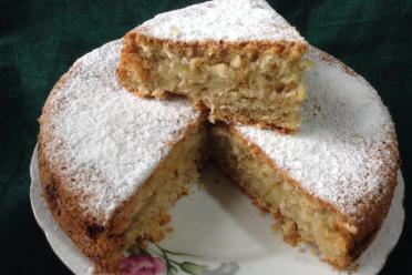 Irresistible Coconut Apple Pie