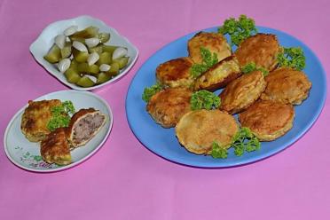Juicy Minced Meat Chops in Batter