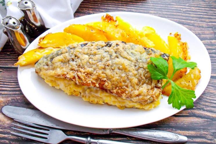 Baked Mackerel with Cheese and Potatoes