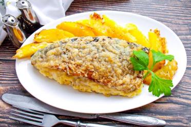 Baked Mackerel with Cheese and Potatoes