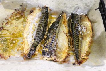 Paprika Garlic Baked Mackerel