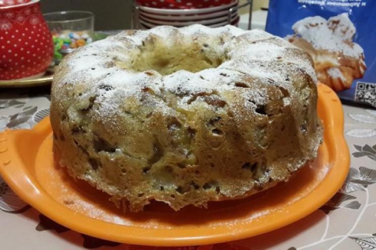Banana Raisin Cognac Cake Banana Raisin Cognac Cake