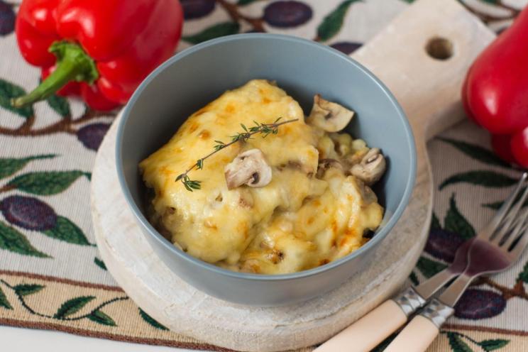 Creamy Baked Mushrooms with Cheese Creamy Baked Mushrooms with Cheese