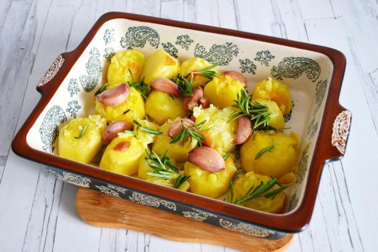 Perfect Oven-Baked Potatoes by Jamie Oliver