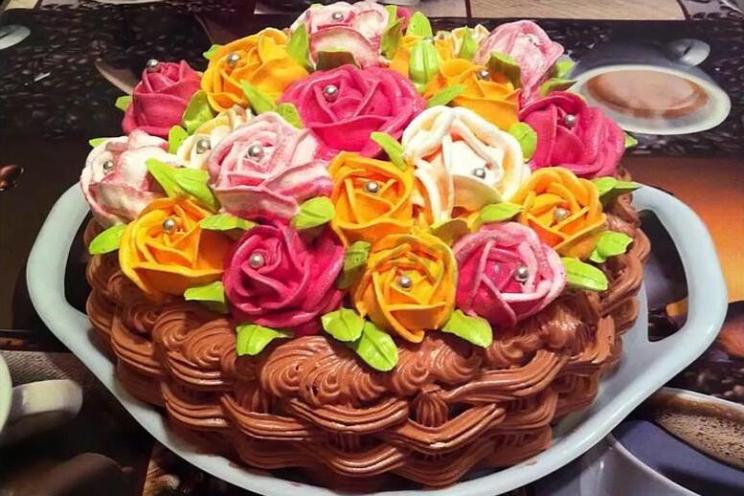 Floral Cake Basket