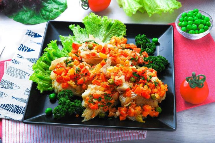 Oven-Baked Fish with Vegetables Oven-Baked Fish with Vegetables