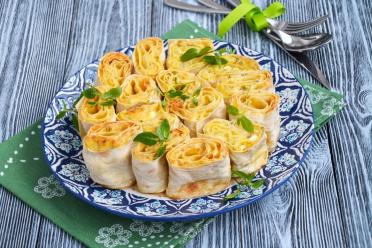 Baked Cheese and Cottage Cheese Lavash Rolls