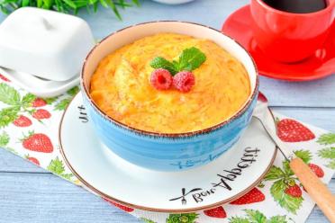 Carrot-Infused Semolina Porridge