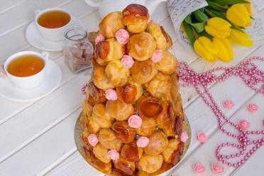 French Croquembouche: Profiterole Tower Cake