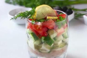 Tuna & Veggie Holiday Salad