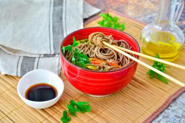 Spicy Vegetable Soba Noodles