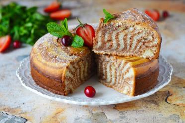 Easy and Impressive Zebra Cake with Kefir