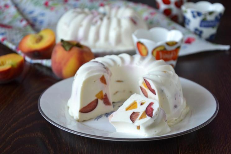 Fruity Cottage Cheese Gelatin Delight
