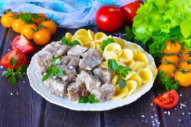 Creamy Milk-Braised Beef