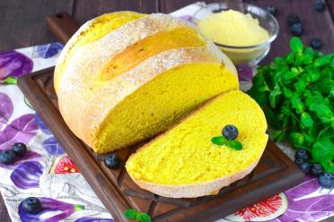 Golden, Fluffy Oven-Baked Cornbread