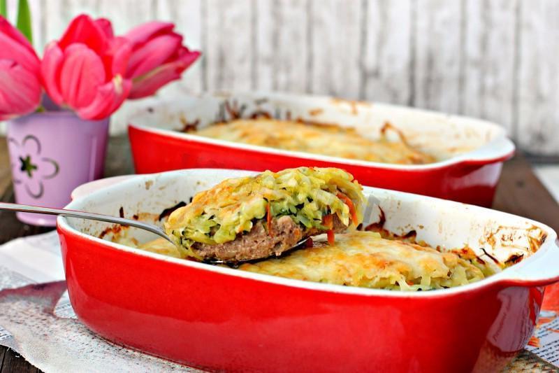 Baked Minced Meat with Potatoes and Veggies