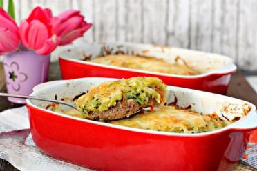 Baked Minced Meat with Potatoes and Veggies