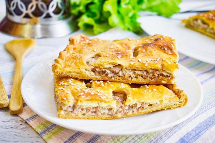 Minced Meat Puff Pastry Pie Minced Meat Puff Pastry Pie