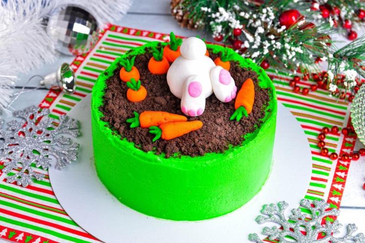 Festive Carrot Cake with Caramel Delight Festive Carrot Cake with Caramel Delight