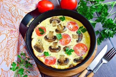 Mushroom and Cheese Omelette: Quick Breakfast Delight