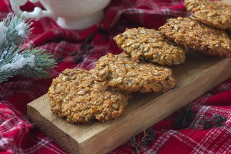 Banana-Sweetened Vegan Cinnamon Cookies Banana-Sweetened Vegan Cinnamon Cookies
