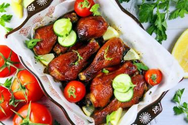 Caramel-Glazed Crispy Oven-Baked Chicken Legs