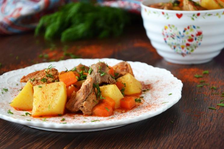 One-Pan Meat and Potato Stew