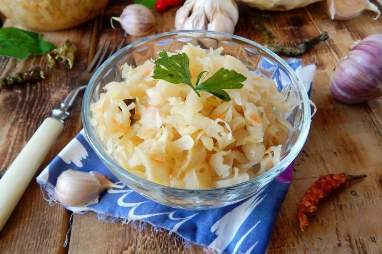 Quick Pickled Cabbage in Jars