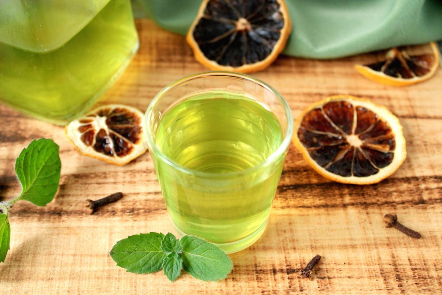 Sweet and Delicate Mint Liqueur Sweet and Delicate Mint Liqueur