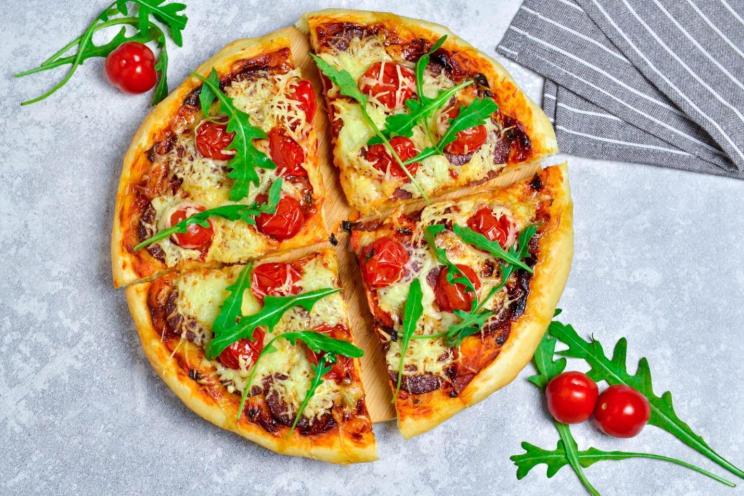 Sausage, Cheese, and Tomato Oven Pizza Sausage, Cheese, and Tomato Oven Pizza