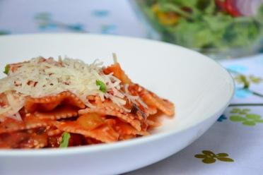 Eggplant Tomato Pasta: Quick & Flavorful