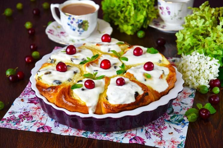 Cottage Cheese and Raisin Swirls Cottage Cheese and Raisin Swirls