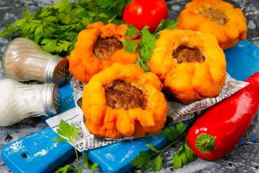 Juicy Tatar Meat Pies