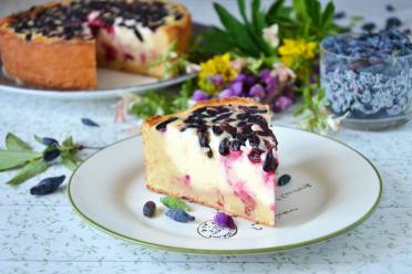 Honeysuckle Curd Pie with Sour Cream